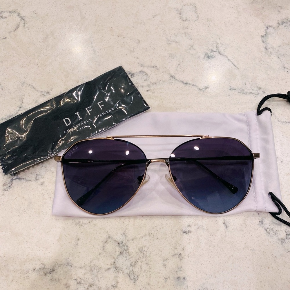 Diff Jane Aviator Sunglasses - image 3